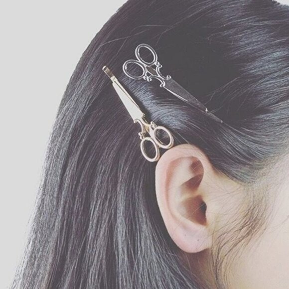 Brandy Melville Silver Metal Scissors Hair Clip